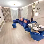 Solid Barrels Luxury Mamaia
