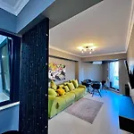 Solid Barrels Luxury * Mamaia