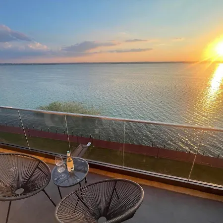 Solid Barrels Luxury *