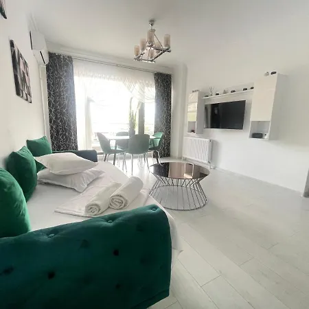 Solid Barrels Luxury * Mamaia