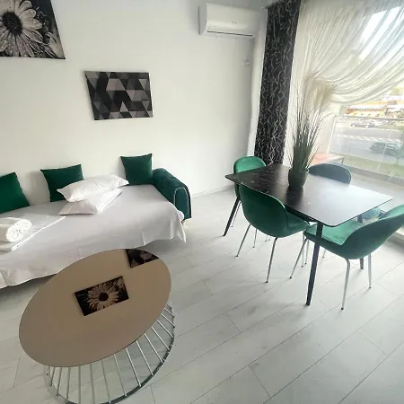 Solid Barrels Luxury * Mamaia