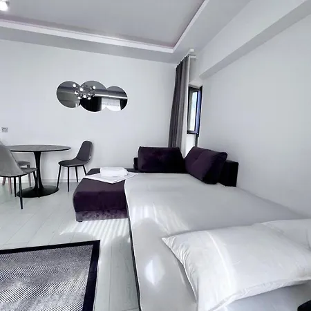 Solid Barrels Luxury Mamaia