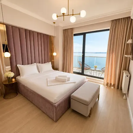 Solid Barrels Luxury Apartament Mamaia
