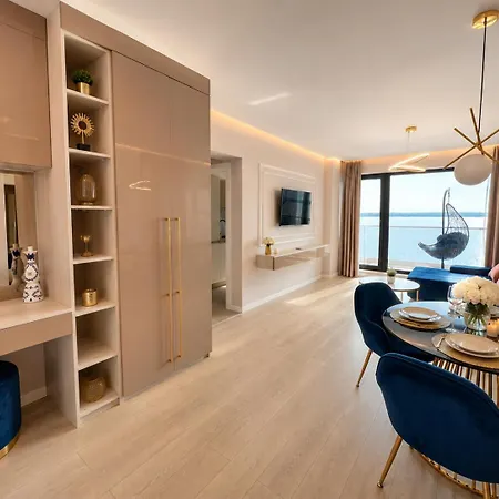 Solid Barrels Luxury Apartament Mamaia