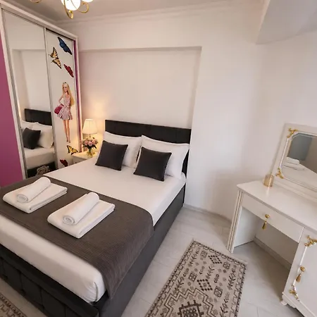 Solid Barrels Luxury Mamaia