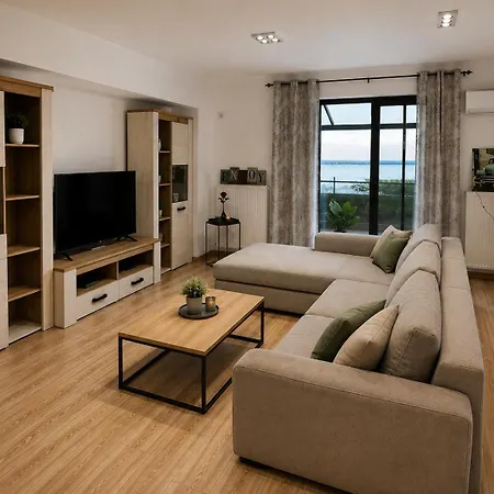 Διαμέρισμα Solid Barrels Luxury Mamaia