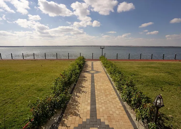 Solid Barrels Luxury Mamaia