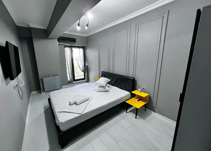 Solid Barrels Luxury Apartment